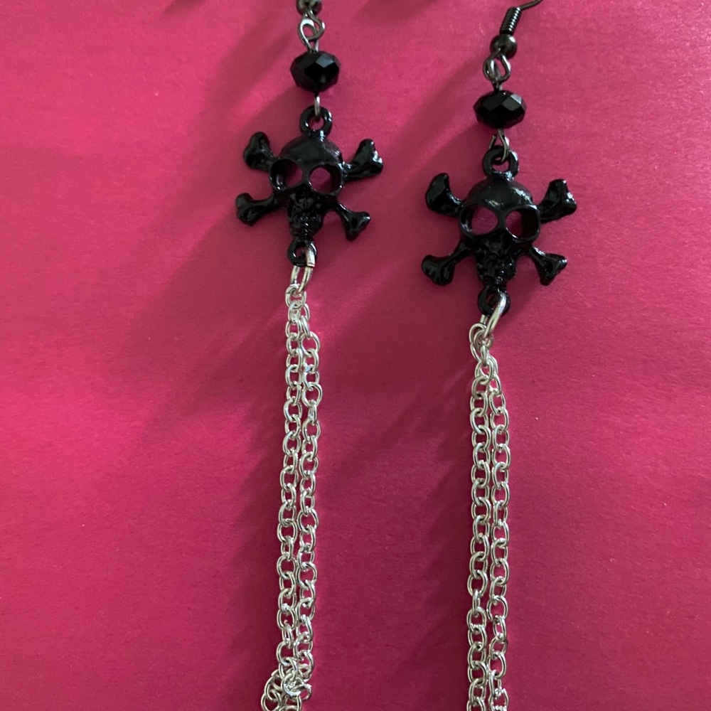 🎃 Skull Tassel Earrings Halloween NEW